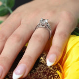 2 Ct Round Moissanite Ring