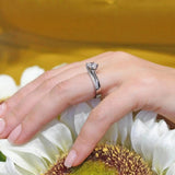 Round Cut Moissanite Ring