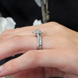 Starnish Halo Moissanite Bridal Set