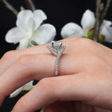 2 Carat Oval Moissanite Ring