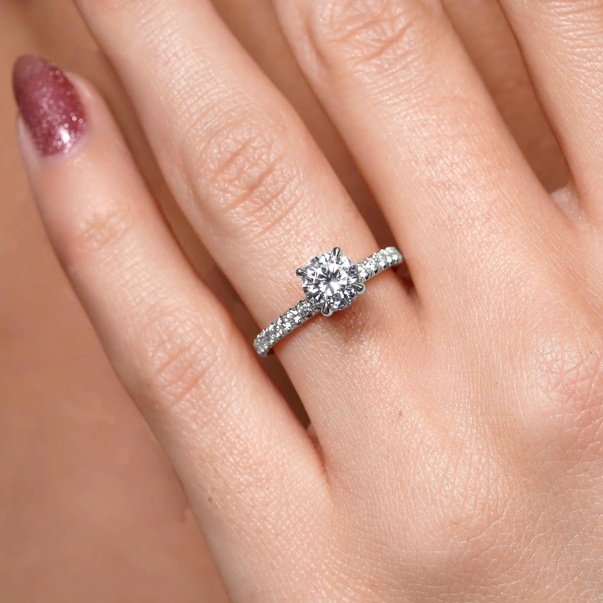 Round Diamond Engagement Rings