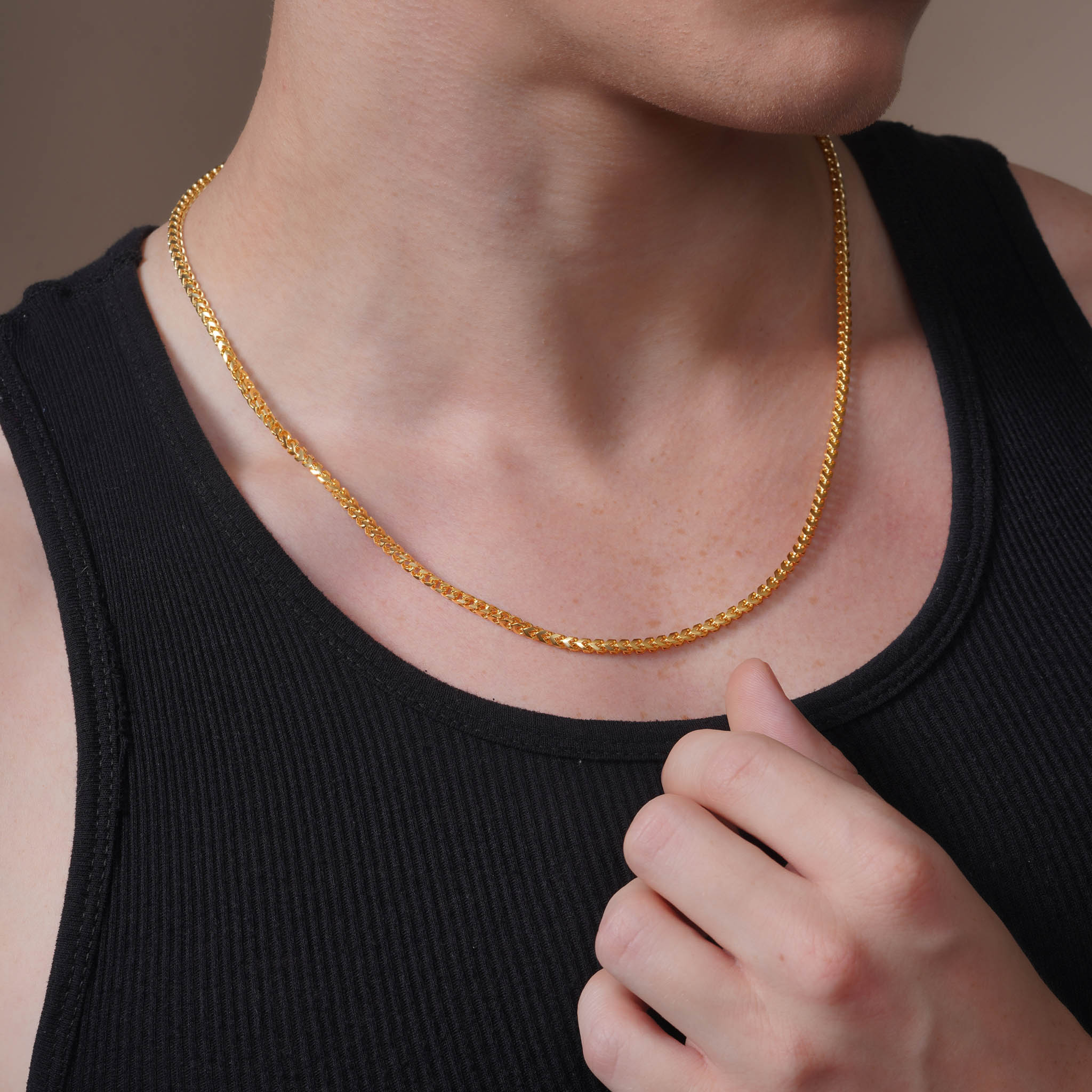 Men's Franco 18K Gold Vermeil Chain worn by a man in a black tank top.
