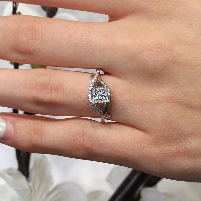 Criss Cross Princess Cut Lab Grown Diamond Engagement Ring Image 4