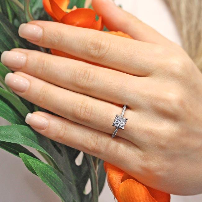 Bruna: 2.20 carat halo pear cut engagement ring | Nature Sparkle