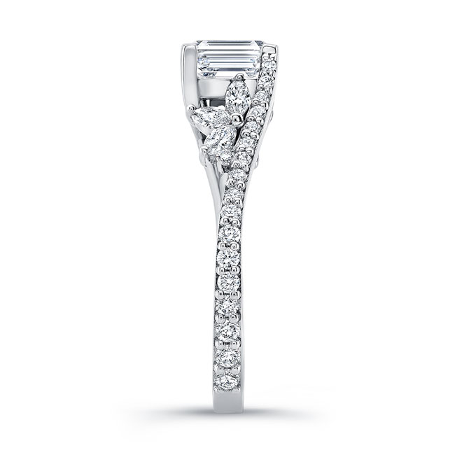  1 Carat Emerald Cut Diamond Ring Image 3