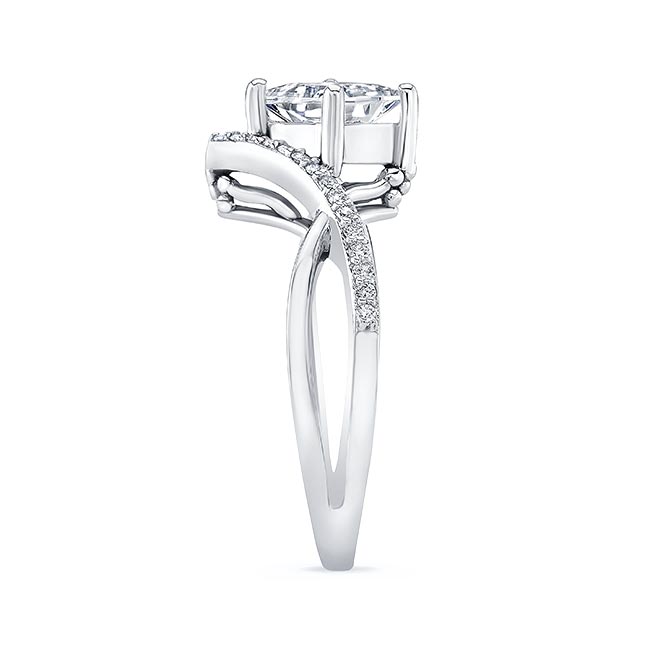 Unique Princess Cut Moissanite Engagement Ring Image 3