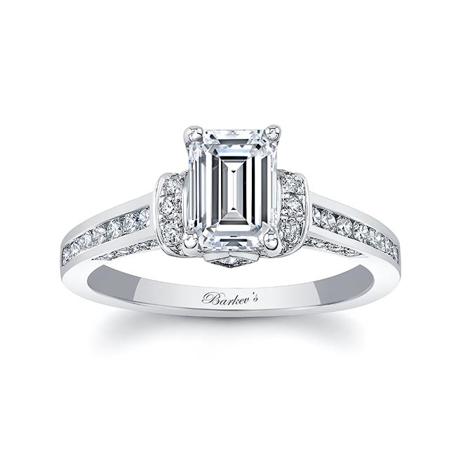  Emerald Cut Diamond Ring Image 1