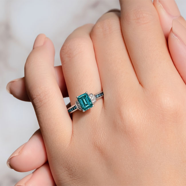 Green Diamond Guide: Get to Know Jennifer Lopez's Engagement Ring