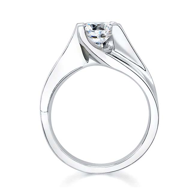 Round Cut Solitaire Ring Image 2