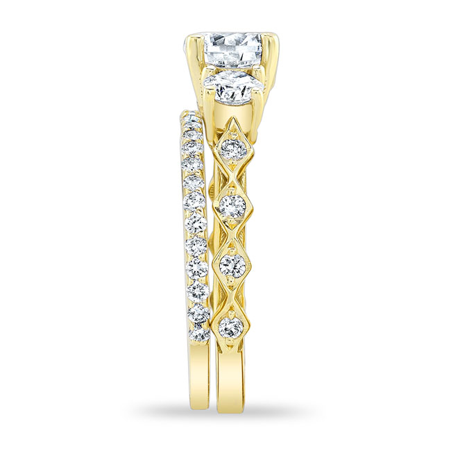 Yellow Gold Vintage 3 Stone Lab Grown Diamond Ring Set Image 3