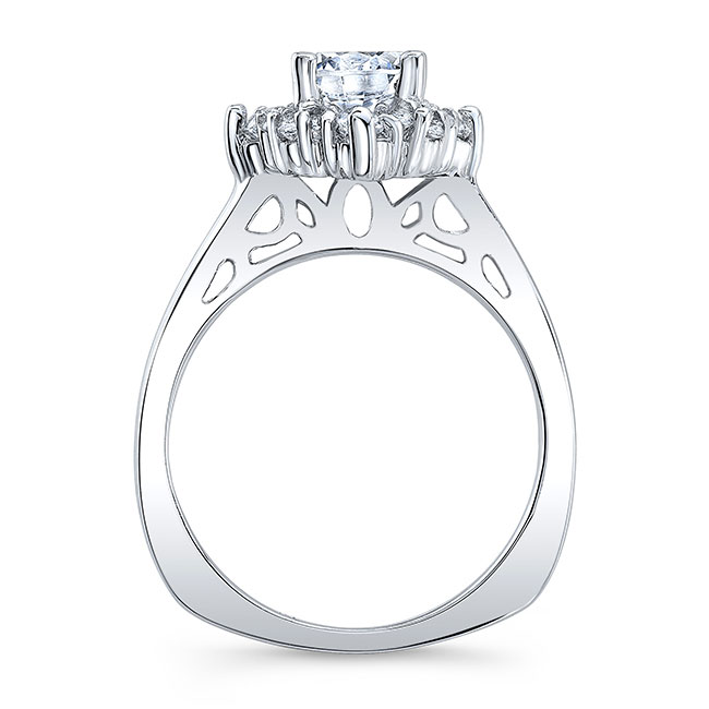 Round Halo Engagement Ring Image 2