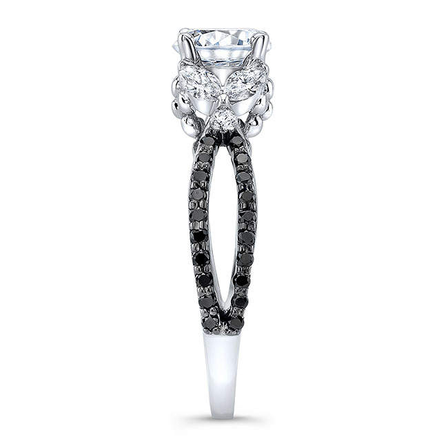 Lab Grown Diamond Leaf Ring With Black Diamonds Image 3