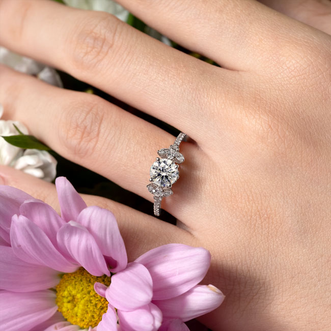 Moissanite Leaf Engagement Ring Image 4