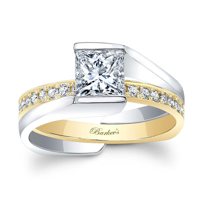 White Yellow Gold Interlocking Princess Cut Ring Set