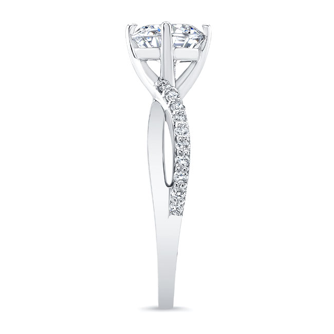 Princess Cut Twist Engagement Ring Image 3