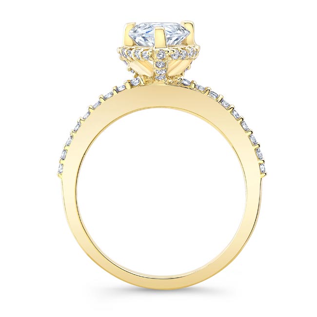 Yellow Gold Teardrop Engagement Ring Image 2