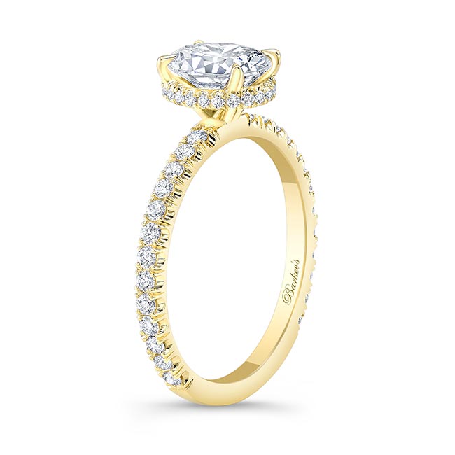 Yellow Gold 1.25 Carat Oval Diamond Ring Image 2