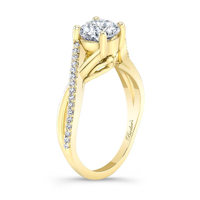 Yellow Gold One Carat Diamond Ring Image 2