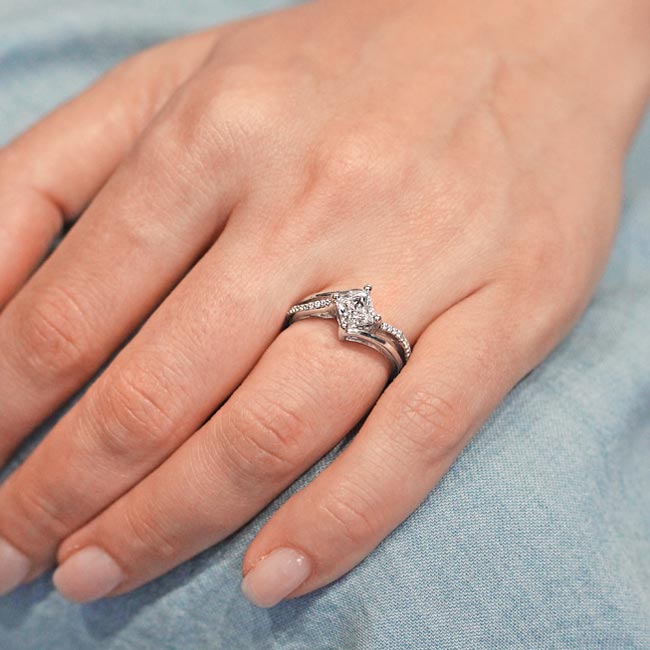 Princess Cut Diamond Engagement Ring Image 4