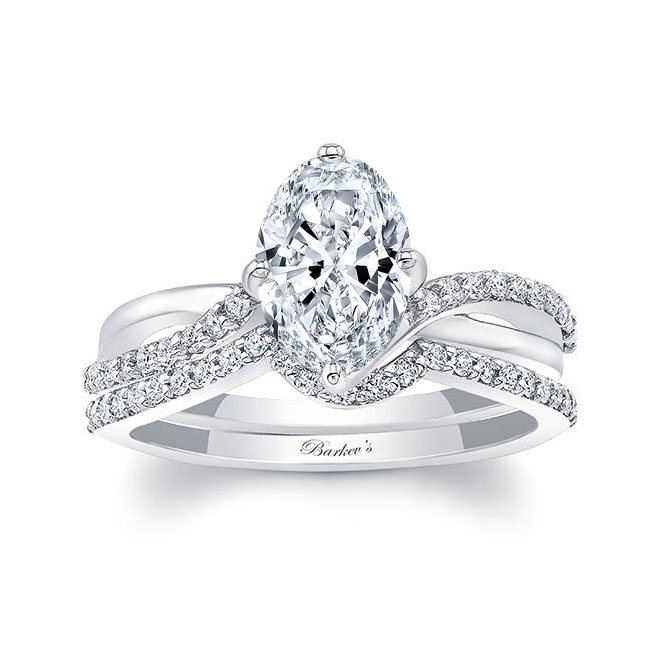 Oval Lab Grown Diamond Twist Bridal Set