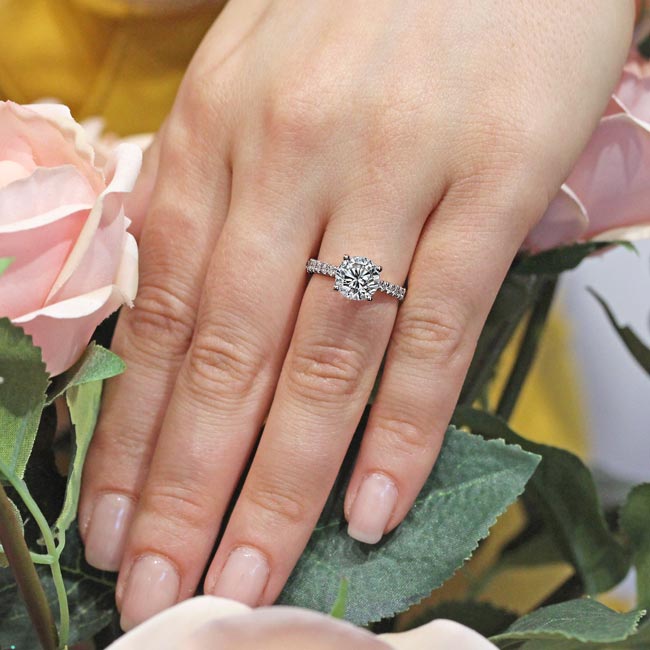 White Gold Round Diamond Engagement Ring Image 3