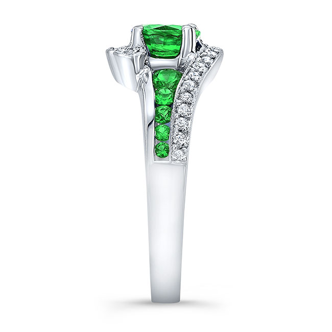 Unique Tsavorite Engagement Ring Image 3